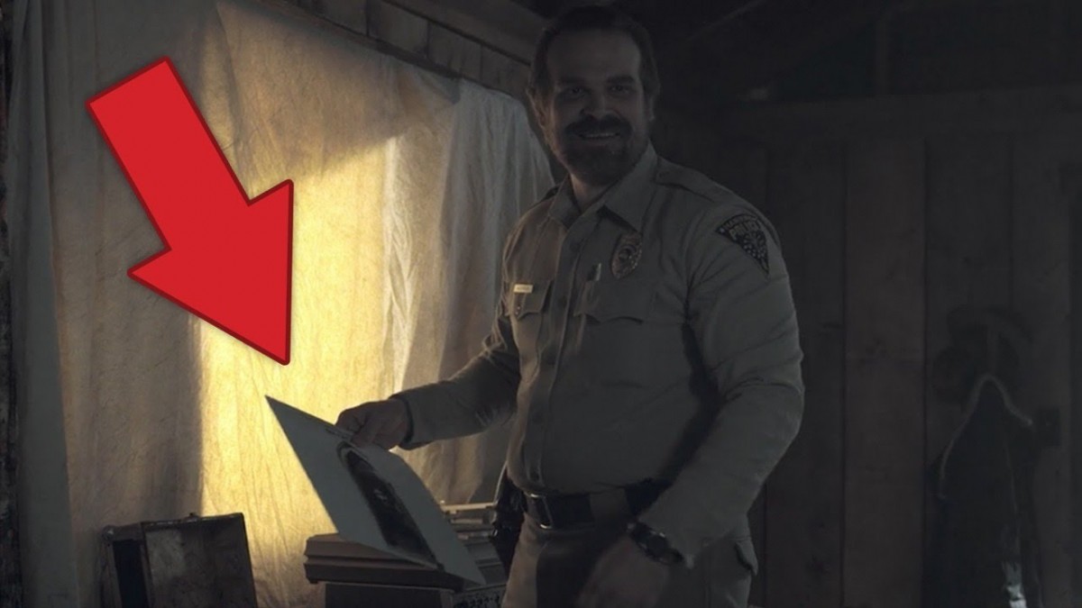 Artistry in Games Stranger-Things-2-Chapter-3-Easter-Egg-Breakdown Stranger Things 2: Chapter 3 Easter Egg Breakdown News  Stranger Things: Season 2 IGN feature  