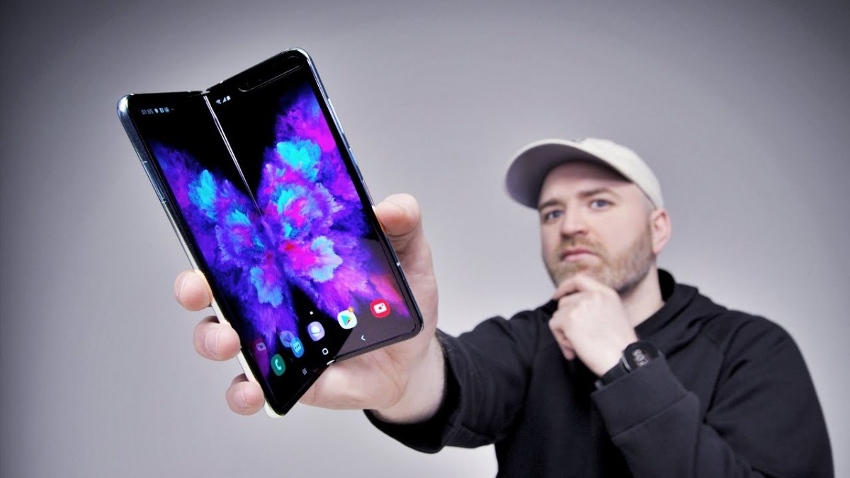 Artistry in Games Samsung-Galaxy-Fold-Unboxing Samsung Galaxy Fold Unboxing News